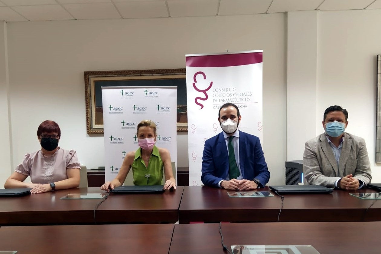 La AECC firma un convenio con el COFCAM con el objetivo de mejorar la salud de los pacientes de cáncer, familiares y/o ciudadanos de Castilla-La Mancha La AECC firma un convenio con el COFCAM con el objetivo de mejorar la salud de los pacientes de cáncer, familiares y/o ciudadanos de Castilla-La Mancha