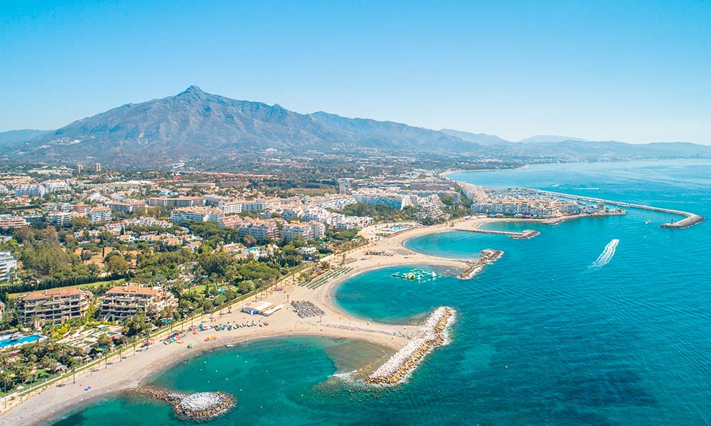 Marbella insiste en que no se debe calcular la tasa del COVID-19 a partir de la población censada Marbella insiste en que no se debe calcular la tasa del COVID-19 a partir de la población censada