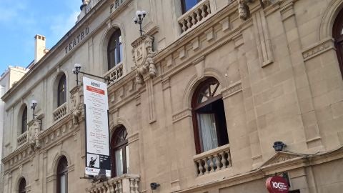 Fachada del Teatro Principal de Vitoria 