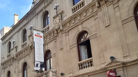 Fachada del Teatro Principal de Vitoria Fachada del Teatro Principal de Vitoria