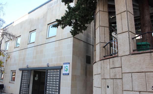 Detenida una médica de Albacete por varios delitos de hurto y estafa a pacientes y compañeros Detenida una médica de Albacete por varios delitos de hurto y estafa a pacientes y compañeros