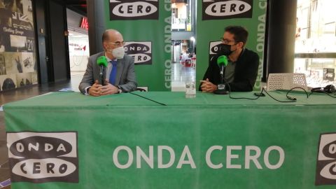 Desayuno V&aacute;zquez Almui&ntilde;a