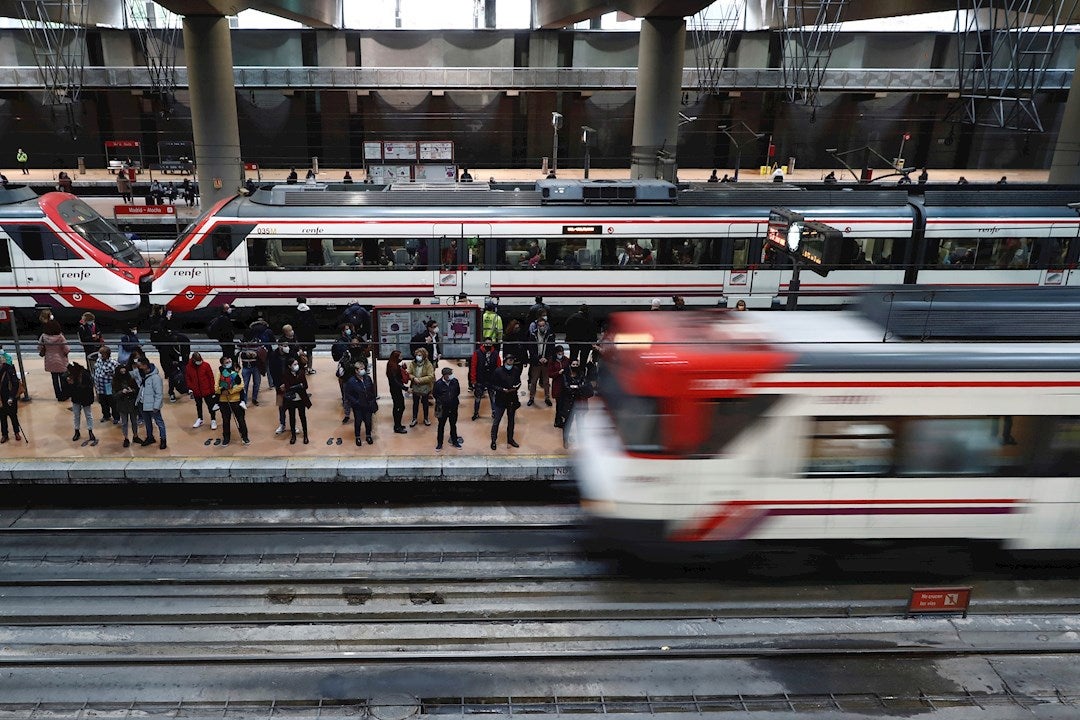 Mesa de redacción: La odisea de llegar a Parla Mesa de redacción: La odisea de llegar a Parla