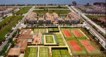 El Ayuntamiento de Marbella concede la segunda licencia para la nueva apertura del club de pádel de Nueva Alcántara El Ayuntamiento de Marbella concede la segunda licencia para la nueva apertura del club de pádel de Nueva Alcántara