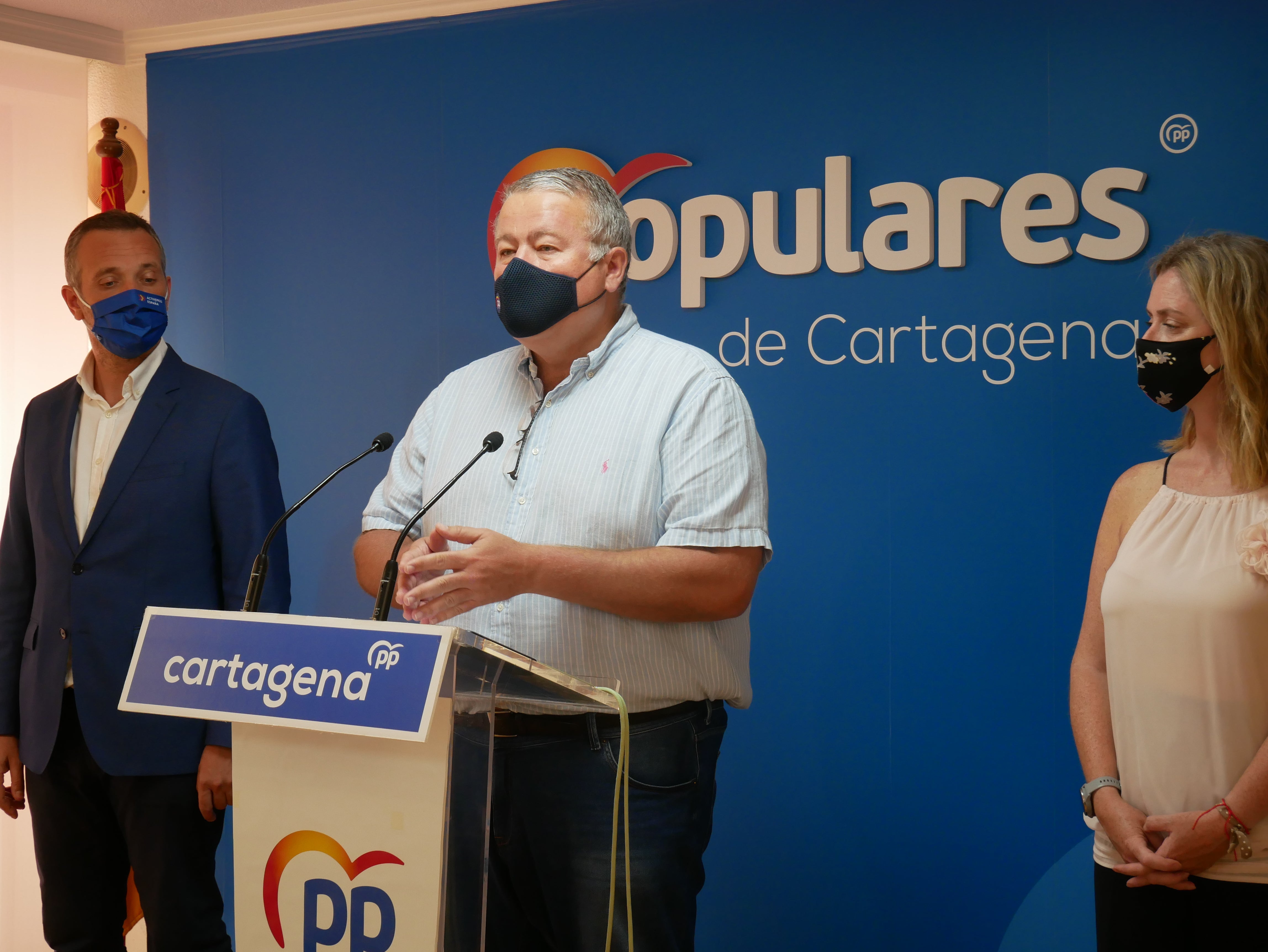 El senador Bernabé recuerda que en tiempos del dictador Francisco Franco se podía bañar en el Mar Menor El senador Bernabé recuerda que en tiempos del dictador Francisco Franco se podía bañar en el Mar Menor