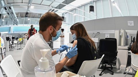 Vacunaci&oacute;n de los m&aacute;s j&oacute;venes