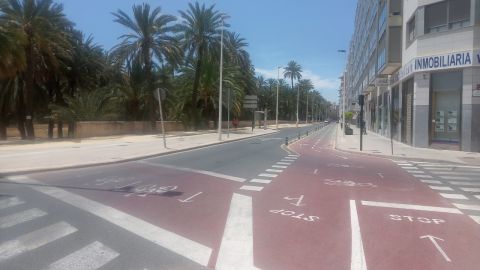Carril bici en Elche. Carril bici en Elche.