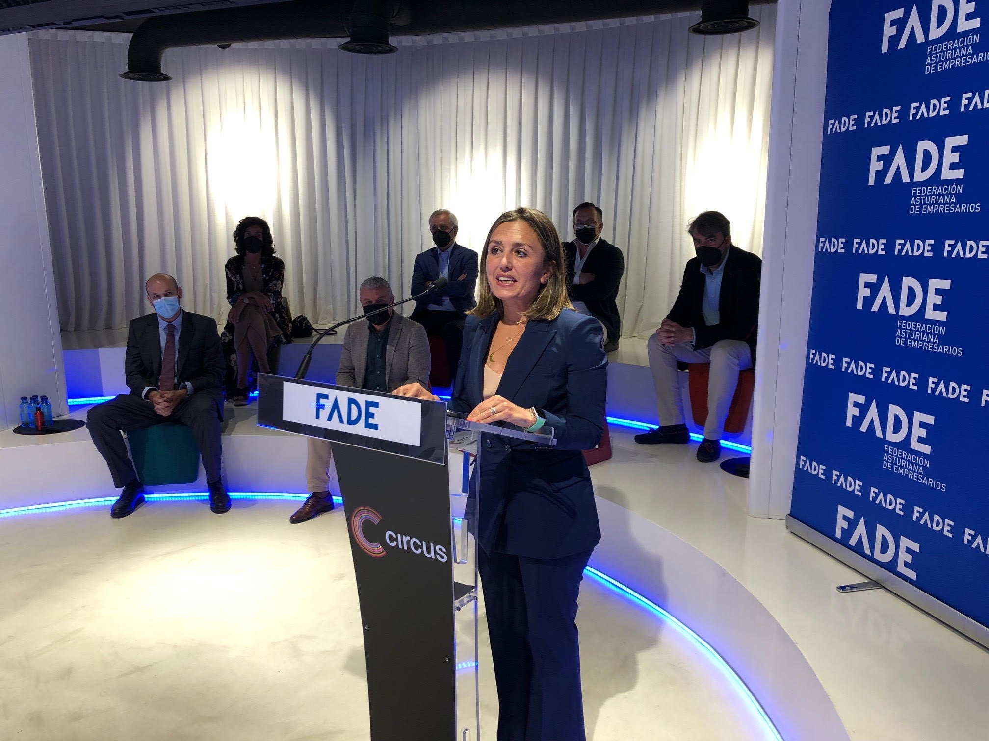 FADE presenta un plan para impulsar el crecimiento empresarial en la región FADE presenta un plan para impulsar el crecimiento empresarial en la región