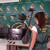 La Guardia Civil detiene en Torrevieja a una banda que usaba a menores de edad para cometer delitos La Guardia Civil detiene en Torrevieja a una banda que usaba a menores de edad para cometer delitos