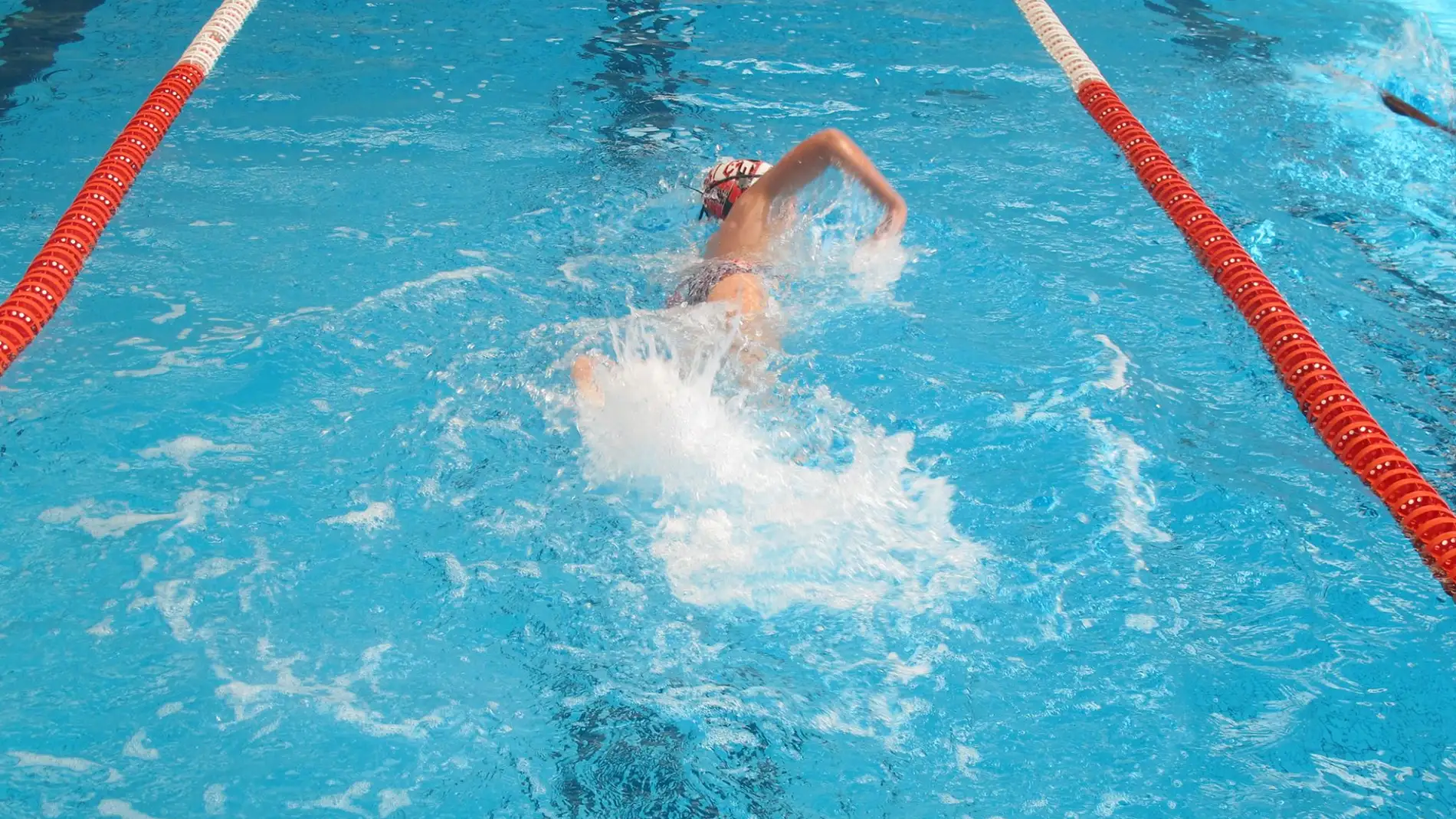 Imagen de archivo natación.