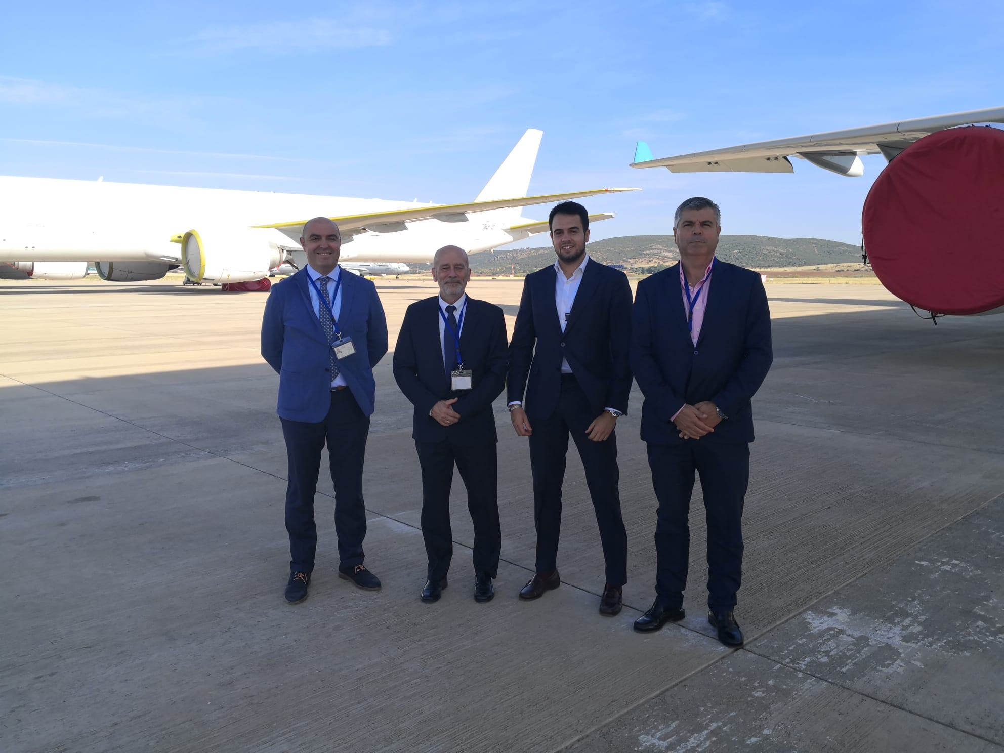 Relevo en la dirección del aeropuerto de Ciudad Real por jubilación del que ha sido su director desde su inicio Relevo en la dirección del aeropuerto de Ciudad Real por jubilación del que ha sido su director desde su inicio