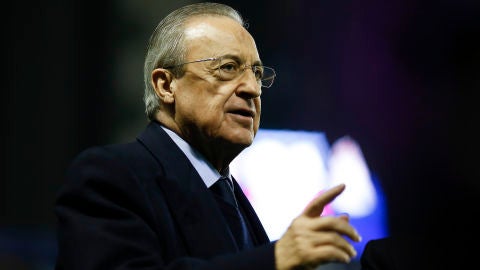 Florentino P&eacute;rez llama "subnormal" a Guti y culpa a Figo de "joder" el equipo de los Gal&aacute;cticos en los nuevos audios desvelados