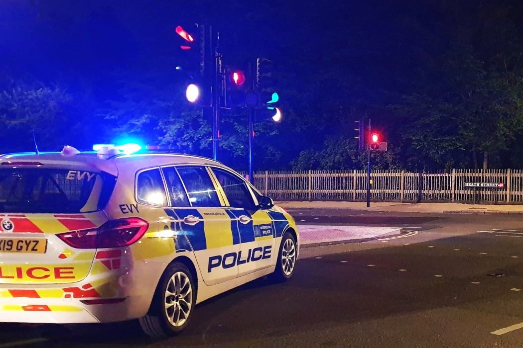 Apuñalados dos policías en el centro de Londres Apuñalados dos policías en el centro de Londres