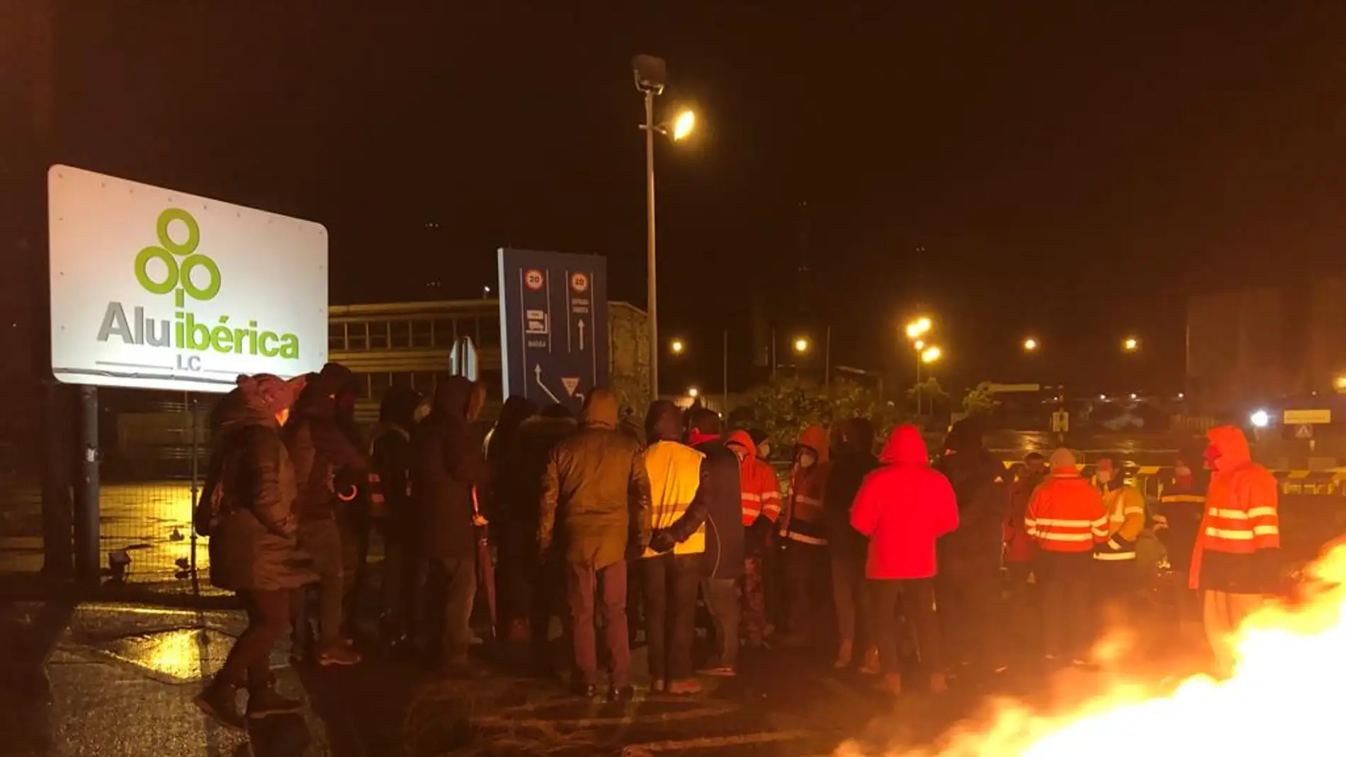 Archivo: protesta de los trabajadores en Alu Ibérica A Coruña