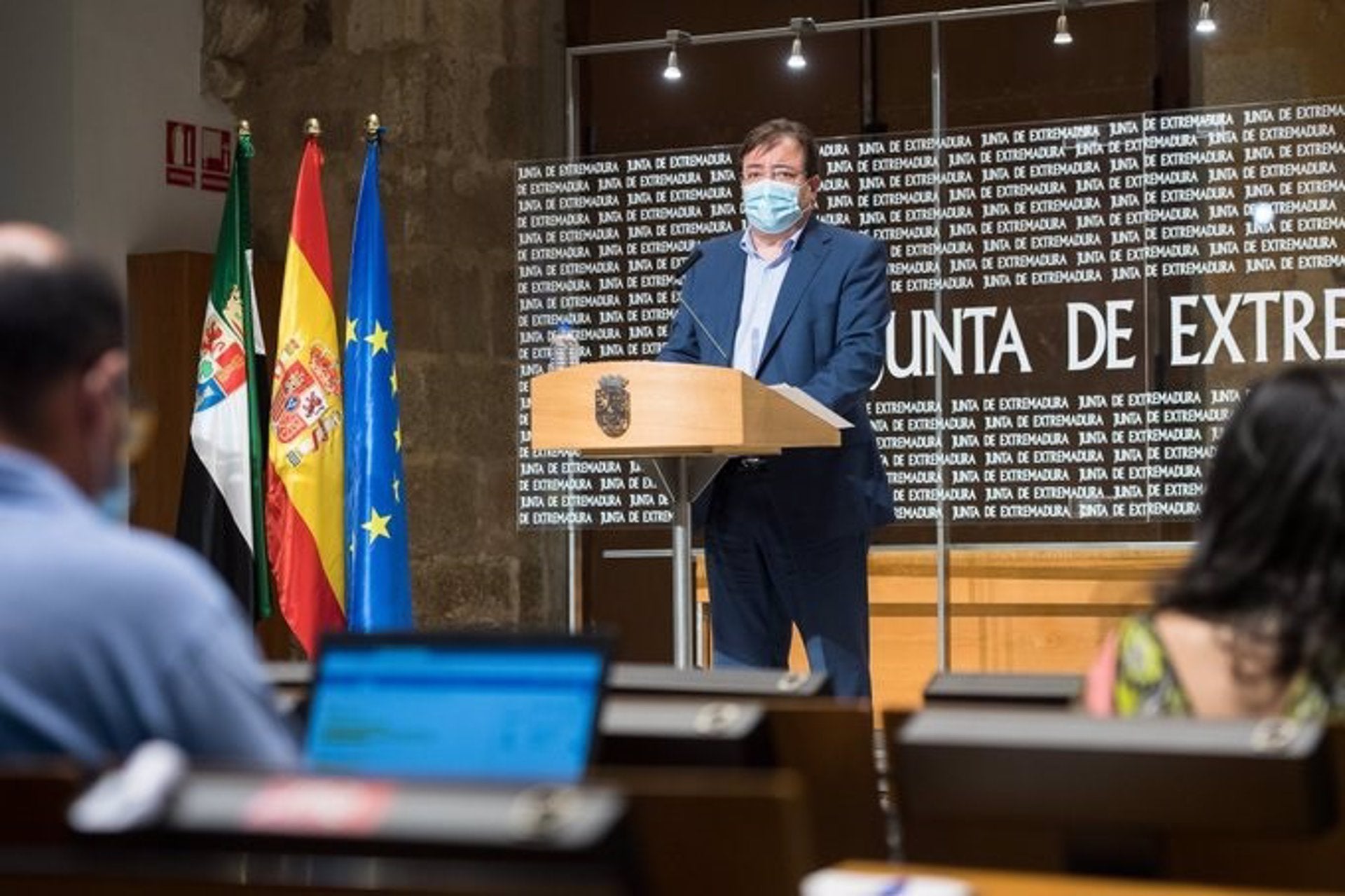 El atleta Kini Carrasco, la matrona Josefa Gómez, o el productor Fernández de Vega, Medallas de Extremadura 2021 El atleta Kini Carrasco, la matrona Josefa Gómez, o el productor Fernández de Vega, Medallas de Extremadura 2021