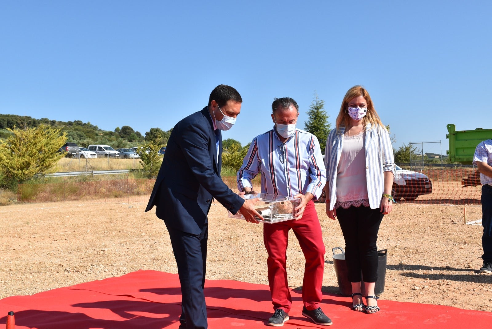 Primera piedra del parque de bomberos de Priego, que dará servicio a 6.000 vecinos Primera piedra del parque de bomberos de Priego, que dará servicio a 6.000 vecinos