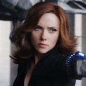 Scarlett Johansson en la película Black Widow