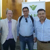 Manuel Pineda, expresidente, ha sido una reunión muy caliente pero debemos aparcar los planteamientos políticos para hacer lo mejor para los vecinos Manuel Pineda, expresidente, ha sido una reunión muy caliente pero debemos aparcar los planteamientos políticos para hacer lo mejor para los vecinos