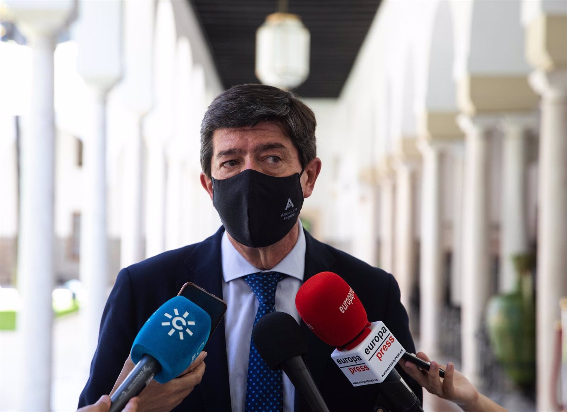 Marín anuncia la expulsión de Salvador y Huertas de Ciudadanos e insta al PSOE a cumplir el pacto antitransfuguismo Marín anuncia la expulsión de Salvador y Huertas de Ciudadanos e insta al PSOE a cumplir el pacto antitransfuguismo