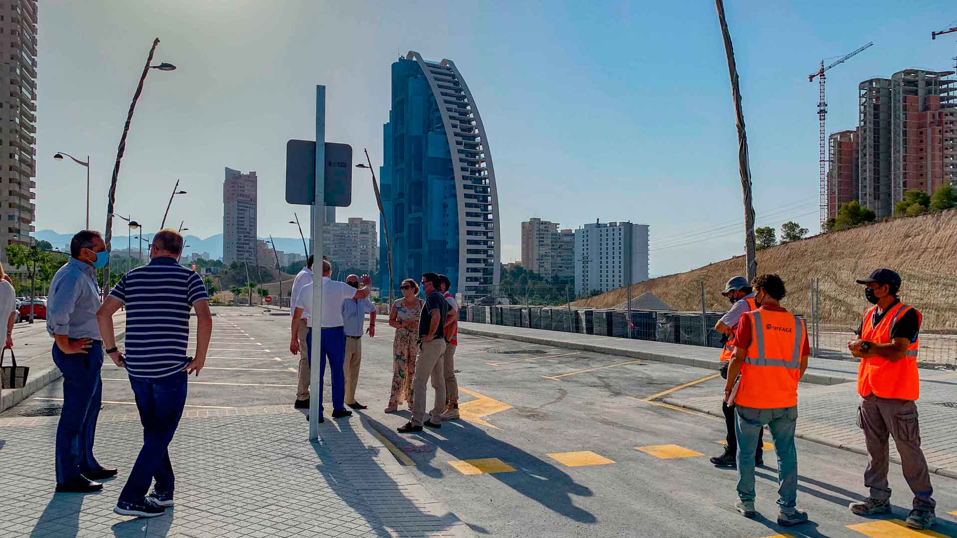Benidorm abre la Calle Colombia en Poniente y habilita un parking con 80 plazas Benidorm abre la Calle Colombia en Poniente y habilita un parking con 80 plazas