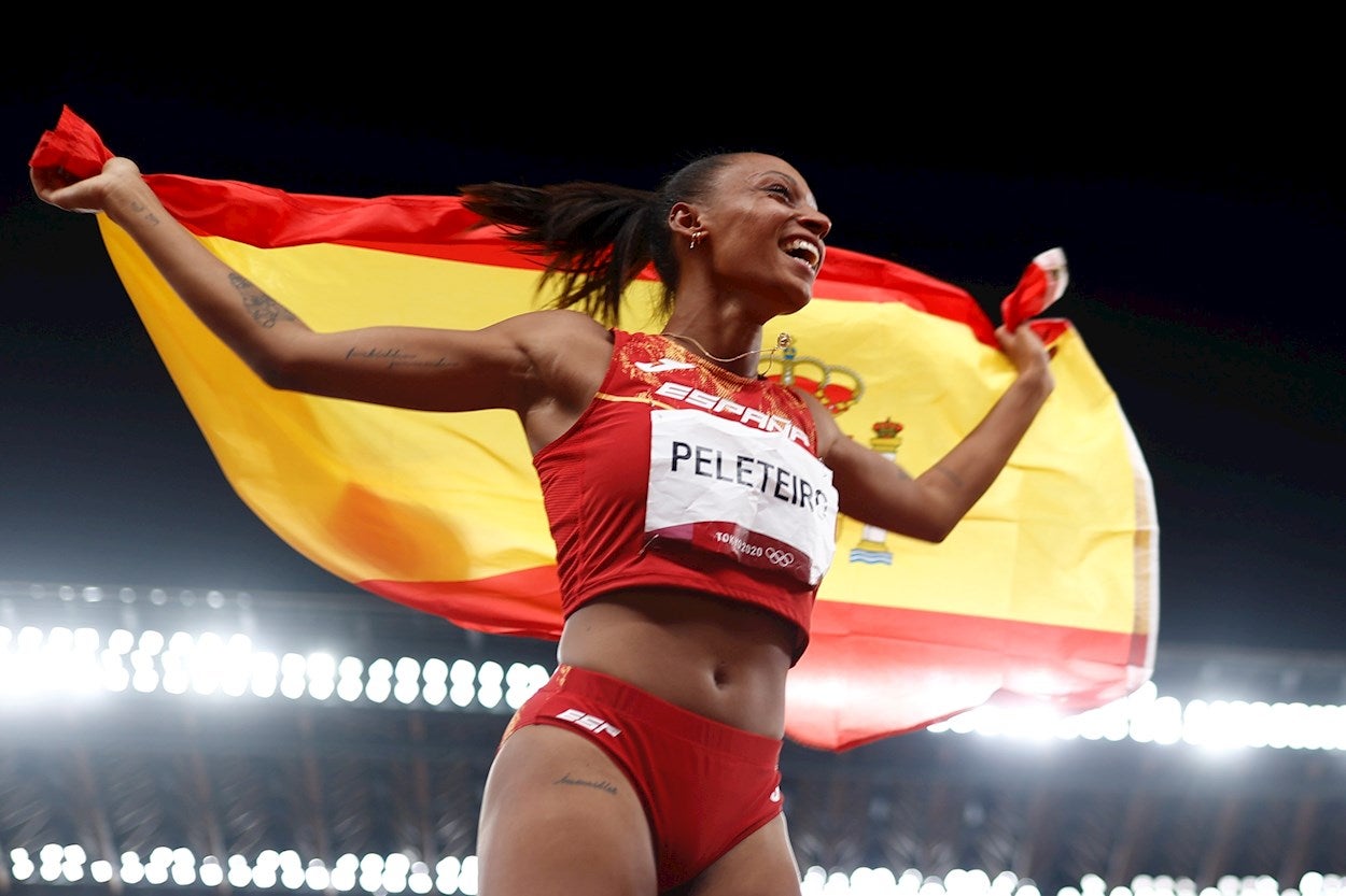 Ana Peleteiro, tras ganar la medalla de bronce: "Hoy me ha cambiado la vida para siempre" Ana Peleteiro, tras ganar la medalla de bronce: "Hoy me ha cambiado la vida para siempre"