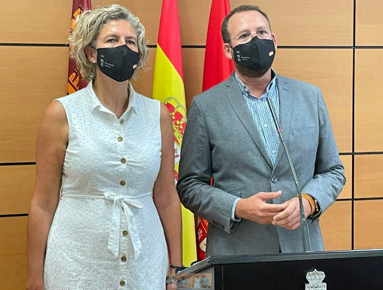 El PP denuncia que el alcalde Serrano se pliega a los intereses partidistas de Sánchez al votar en contra de los cercanías con Águilas El PP denuncia que el alcalde Serrano se pliega a los intereses partidistas de Sánchez al votar en contra de los cercanías con Águilas