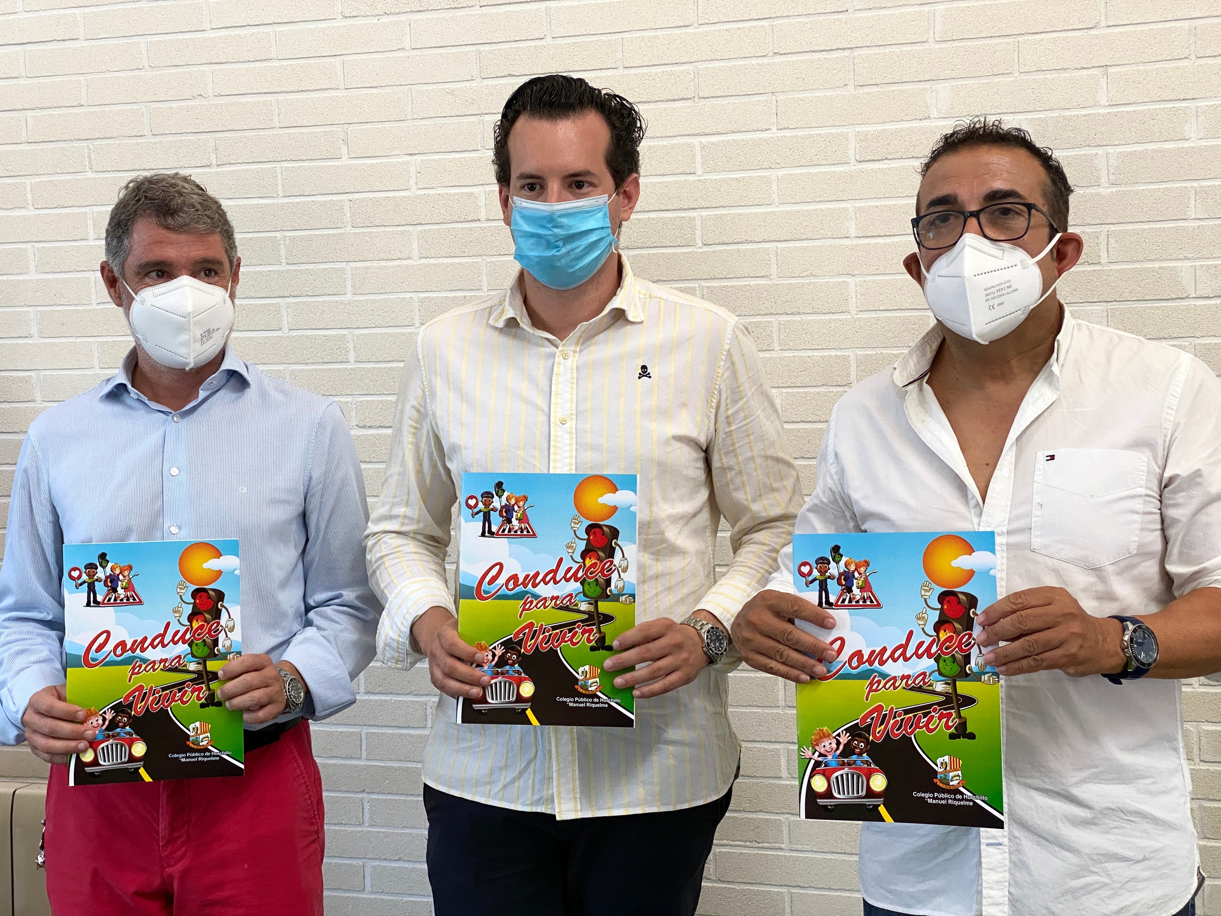 ‘Semaforín’ será la mascota del programa de Educación Vial ‘Conduce para Vivir’ en el Colegio Público de Hurchillo ‘Semaforín’ será la mascota del programa de Educación Vial ‘Conduce para Vivir’ en el Colegio Público de Hurchillo