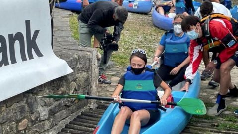 La Consejera a punto de remar en el Sella