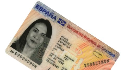 "El DNI en el móvil cada de vez más cerca: así funciona" "El DNI en el móvil cada de vez más cerca: así funciona"