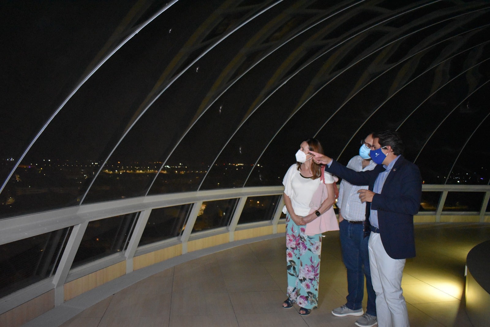 Vistas nocturnas desde el punto más alto de Albacete Vistas nocturnas desde el punto más alto de Albacete