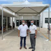 La Concejalía de Sanidad instala una carpa de protección solar para los pacientes que esperan en la puerta del Centro de Salud de la costa La Concejalía de Sanidad instala una carpa de protección solar para los pacientes que esperan en la puerta del Centro de Salud de la costa