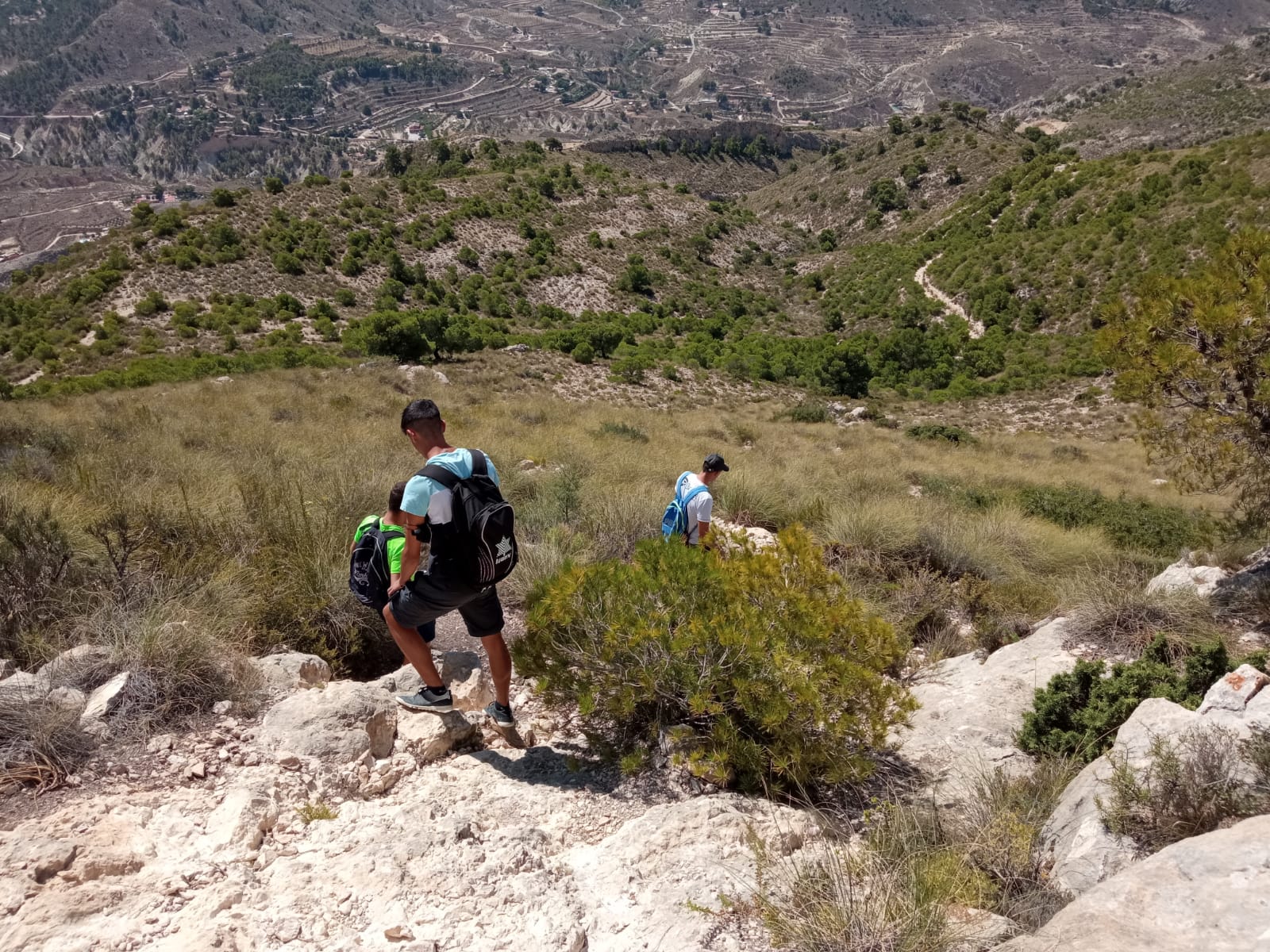 Arranca el voluntariado ambiental para la prevención de incendios forestales en Petrer Arranca el voluntariado ambiental para la prevención de incendios forestales en Petrer