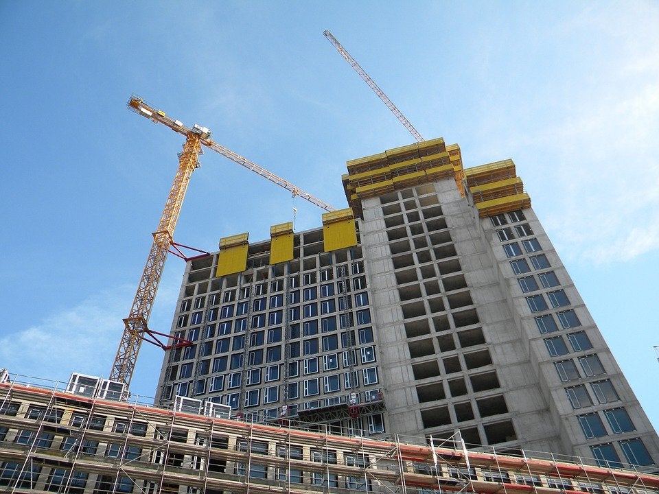 Remonta el sector de la construcción con la vista puesta en los fondos europeos Remonta el sector de la construcción con la vista puesta en los fondos europeos