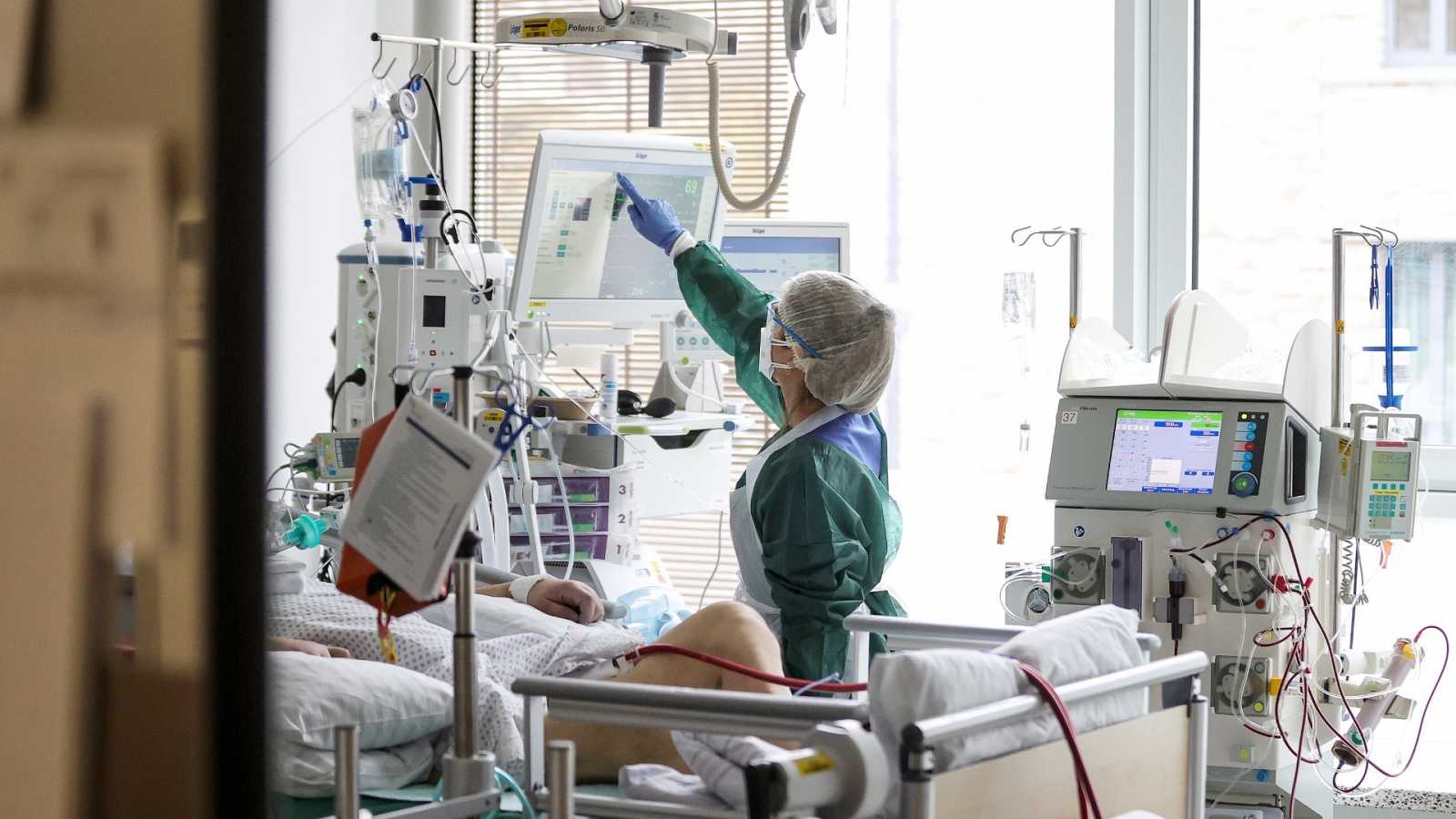 El COVID se cobra la vida de 24 personas en una semana en Aragón El COVID se cobra la vida de 24 personas en una semana en Aragón