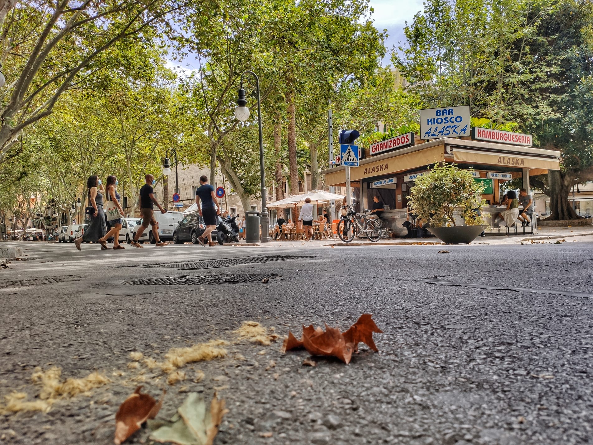 La patronal de la distribución desconvoca la huelga indefinida que debía comenzar este viernes en el centro de Palma La patronal de la distribución desconvoca la huelga indefinida que debía comenzar este viernes en el centro de Palma