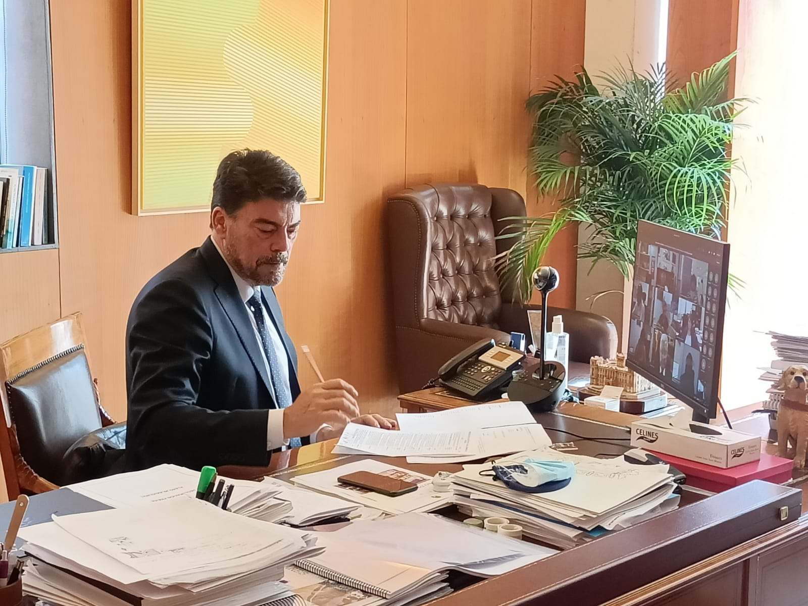 El alcalde Barcala exige al Consell soluciones ante la crisis sanitaria El alcalde Barcala exige al Consell soluciones ante la crisis sanitaria