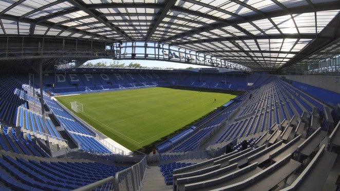 Los campos de fútbol vascos no se llenarán de momento: se mantiene el 60% de aforo Los campos de fútbol vascos no se llenarán de momento: se mantiene el 60% de aforo