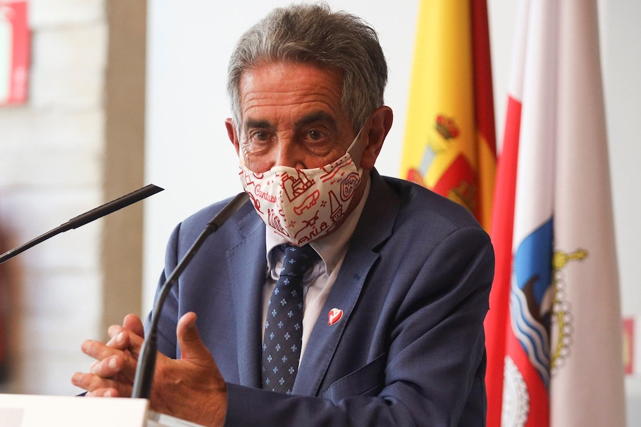 Miguel Ángel Revilla: "Soy partidario de que la vacunación sea obligatoria para todos los ciudadanos" Miguel Ángel Revilla: "Soy partidario de que la vacunación sea obligatoria para todos los ciudadanos"