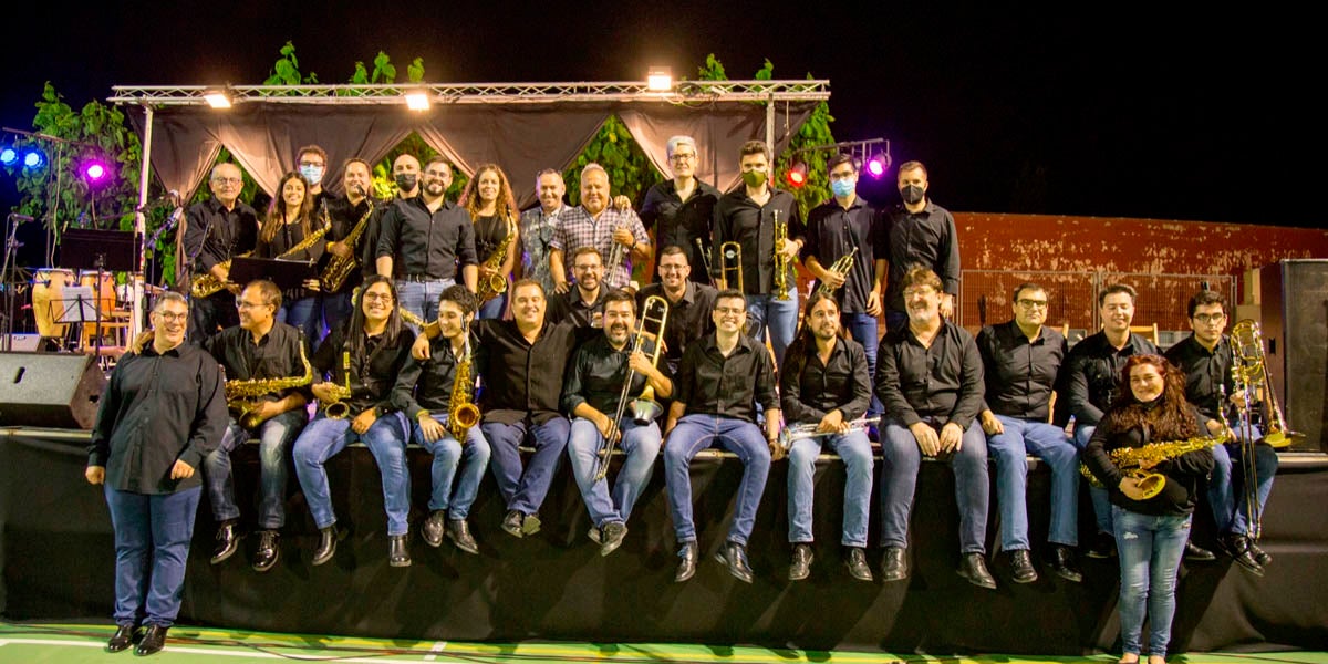 Actuación de la Big Band CAC junto con dos primeras figuras del jazz Actuación de la Big Band CAC junto con dos primeras figuras del jazz