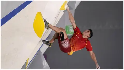 El Cacereño Alberto Ginés consigue el oro en escalada El Cacereño Alberto Ginés consigue el oro en escalada