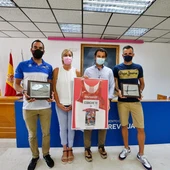 Los deportistas olímpicos Luis Manuel Corchete y Daniel Cánovas recibidos por el alcalde de Torrevieja Los deportistas olímpicos Luis Manuel Corchete y Daniel Cánovas recibidos por el alcalde de Torrevieja