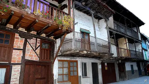 Navaconcejo cerrada perimetralmente Navaconcejo cerrada perimetralmente