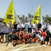 El Club Náutico Dehesa de Campoamor se suma a la campaña del Ayuntamiento ‘Orihuela Elige Reciclar’ El Club Náutico Dehesa de Campoamor se suma a la campaña del Ayuntamiento ‘Orihuela Elige Reciclar’