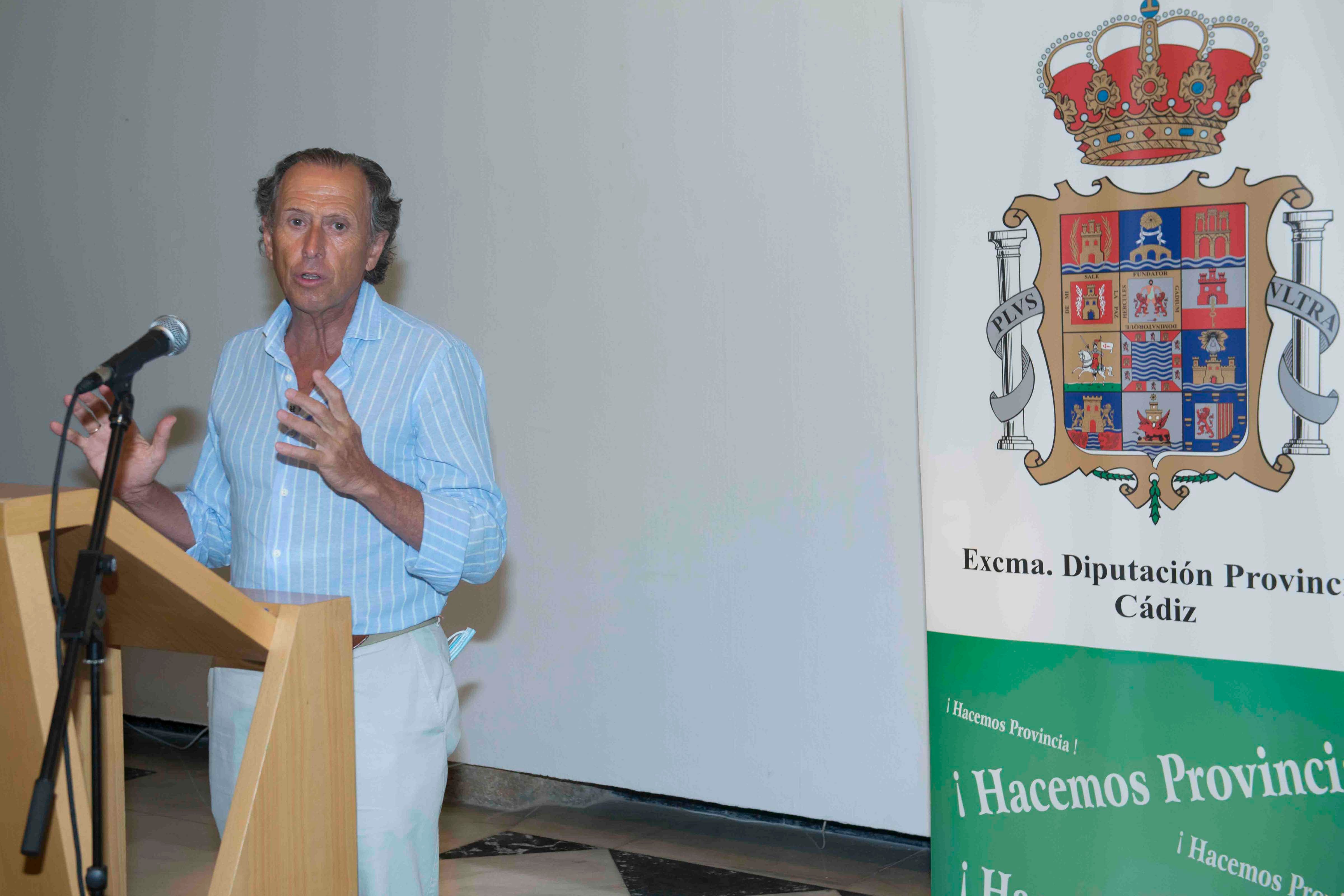 Román avanza que las cifras del verano de Cádiz son "las mejores de su historia" Román avanza que las cifras del verano de Cádiz son "las mejores de su historia"