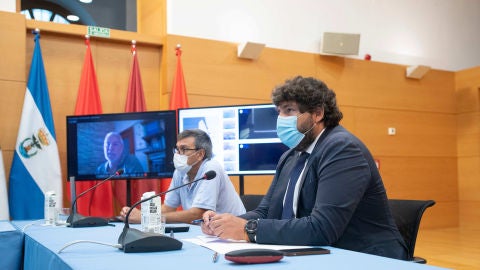 López Miras pide para el Mar Menor la declaración de zona catastrófica López Miras pide para el Mar Menor la declaración de zona catastrófica