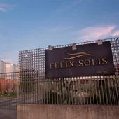 Imagen entrada a Bodegas Félix Solís en Valdepeñas Imagen entrada a Bodegas Félix Solís en Valdepeñas