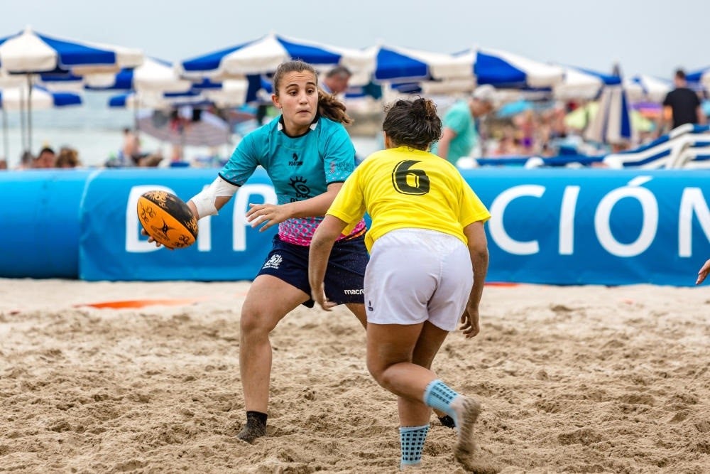 Villajoyosa podría ser la sede del nuevo campeonato autonómico de rugby femenino Villajoyosa podría ser la sede del nuevo campeonato autonómico de rugby femenino