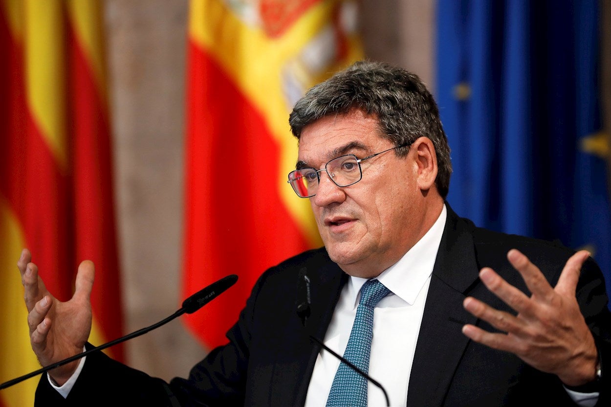 Vota: ¿Cree que prorrogar la vida laboral es la solución para la sostenibilidad de las pensiones en España? Vota: ¿Cree que prorrogar la vida laboral es la solución para la sostenibilidad de las pensiones en España?