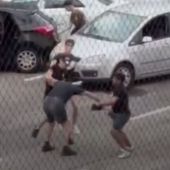 Captura del vídeo de la agresión en Gandia.