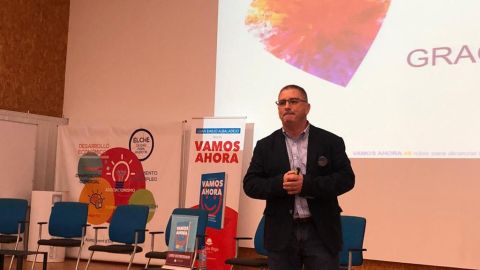 El coach empresarial Juan Emilio Albaladejo nos aconseja c&oacute;mo afrontar la vuelta de las vacaciones. 